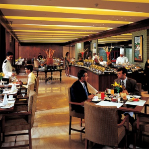 Kinh doanh ăn uống cần giấy ph&eacute;p g&igrave;? Cập nhật mới nhất năm nay